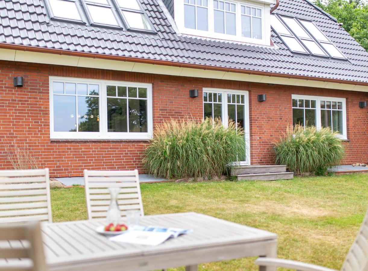 Haus Watthus - Wohnung Paradies Nebel Exterior photo